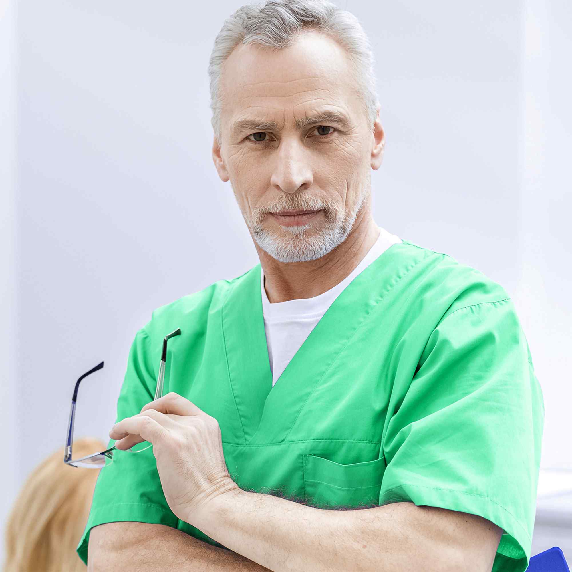 https://dralbertogy.com/wp-content/uploads/2020/01/people-xavier-symmonds.jpg
